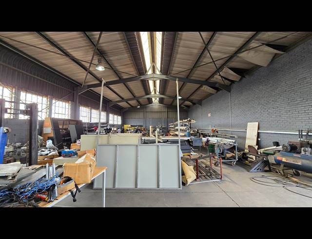486M² WAREHOUSE TO LET IN SPARTAN